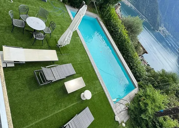 Marta E Martino Βίλα *